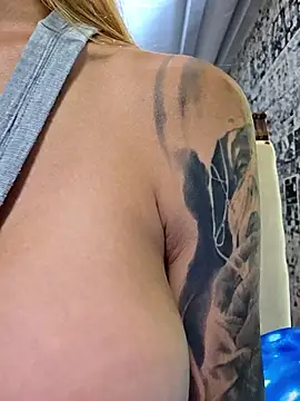 Živý XXX chat kylie_blck