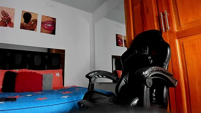 ThiagoSexy005 Adlı Modelin Canlı XXX Sohbeti