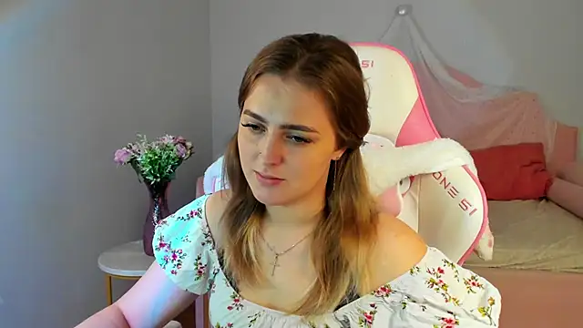 Онлайн чат XXX EllaBells