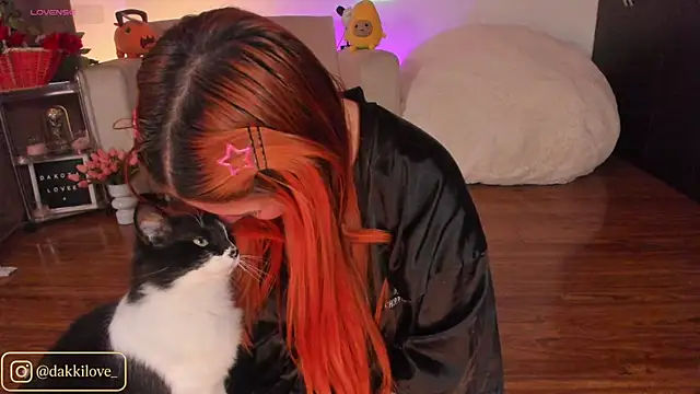 DAKOTA_LOVEE Chat XXX in diretta