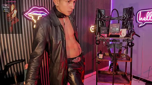 Show modela Maximoking26 na web-kameri