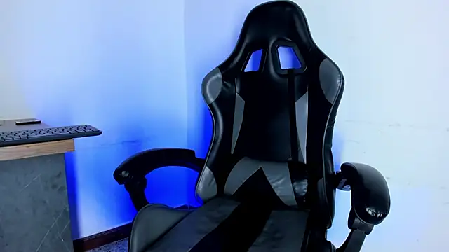 XXX chat uživo modela Bennet-Grayy
