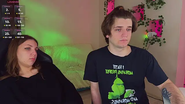 XXX chat uživo modela RobertAndLinela