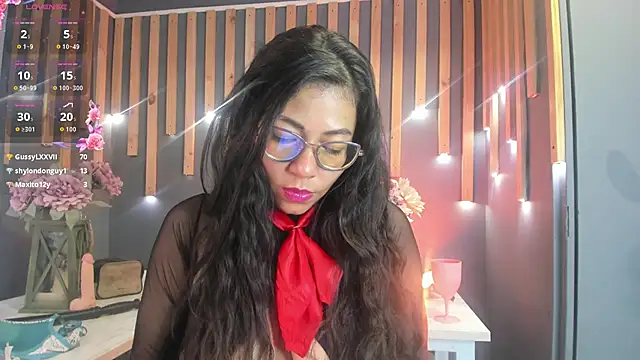 Chat +18 de anastasiagreymist_ ao vivo