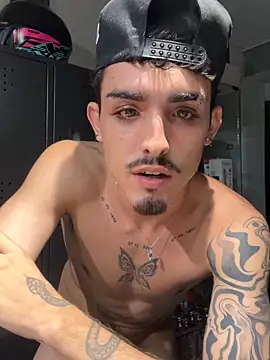 Chatroom XXX en direct de NikoStone_