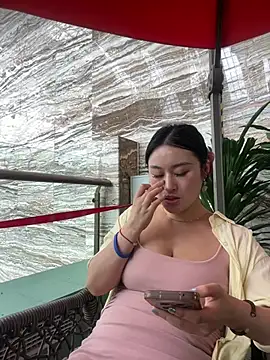 Yolanda9 Live XXX-chat