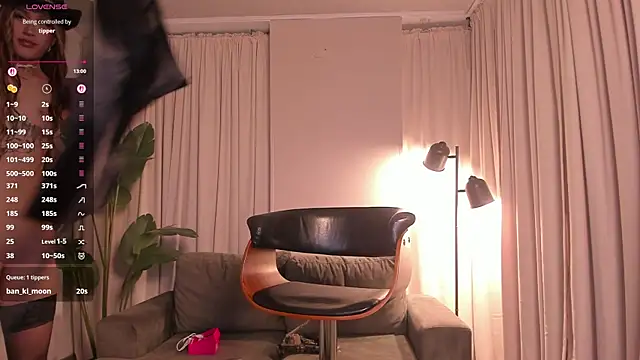 Akame_s' Live XXX Chat