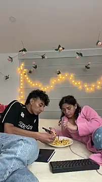 XXX chat uživo modela Sarabubbie