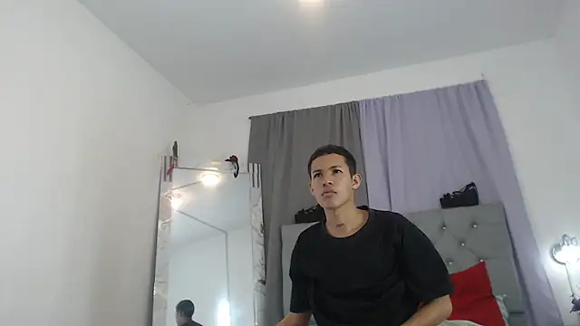 PhillipCox Chat XXX in diretta