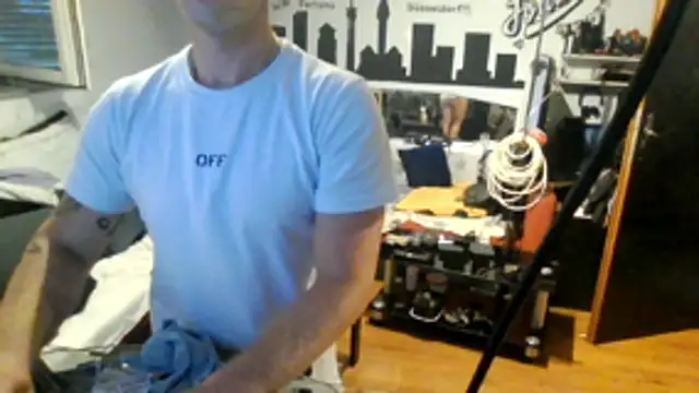 0815lukas2024 Show in webcam