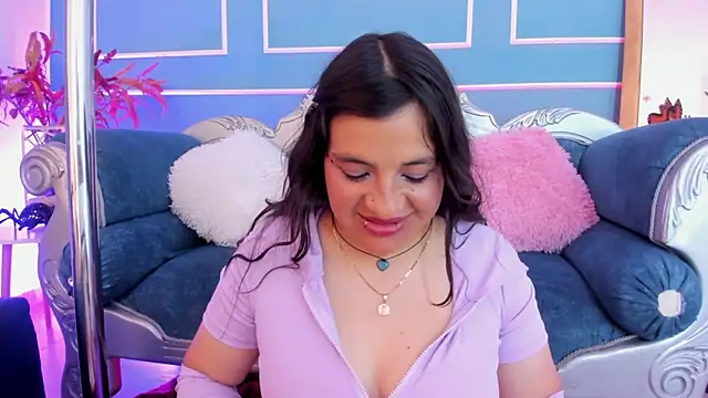 TaraTaylorr – Live XXX-chat
