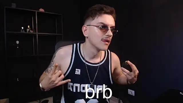 Chatroom XXX en direct de FelixStarkk