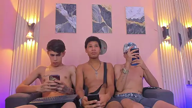 צ'אט XXX בשידור חי של PharaohHeat_