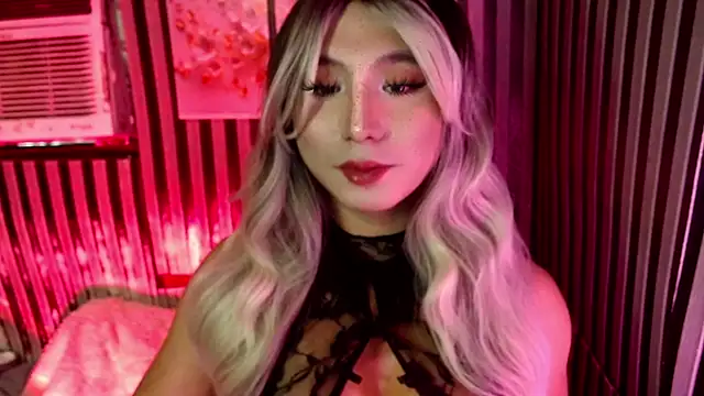 Show modela HoresCOCKLUCY na web-kameri