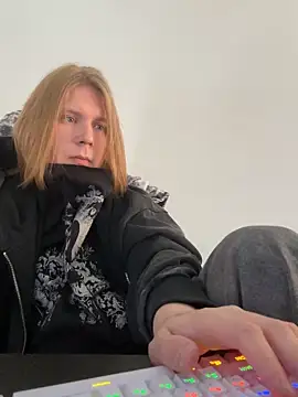 Hirtay: вебкам-шоу