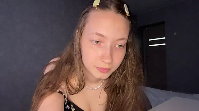 Emily_Mur_ Obrolan Langsung XXX