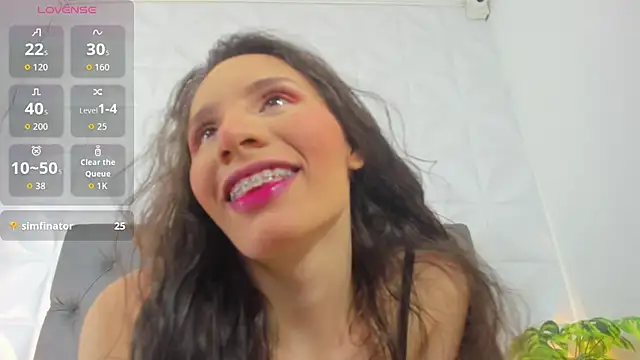 Chat +18 de valeryn__rosse ao vivo