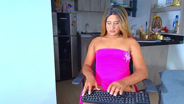 Laura_Cramz Webcamshow