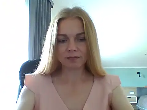 Tina5394's Live XXX Chat