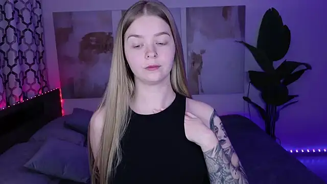 Chat XXX en directo de SirenaDoll