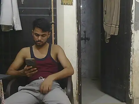 Stubborndesiboy 即時 XXX 聊天