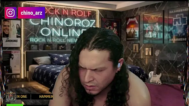 Pokazy przed kamerką – chino_roz