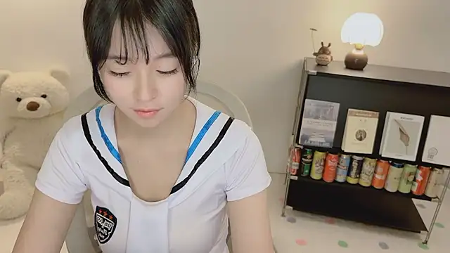 Onechestnutn Live XXX chat