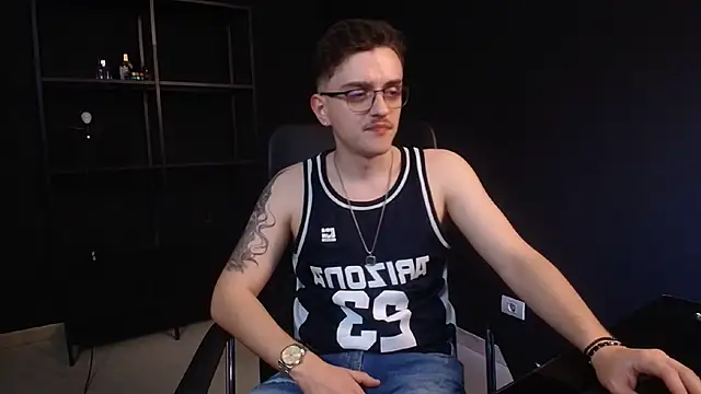 FelixStarkk: απευθείας συνομιλία ΧΧΧ