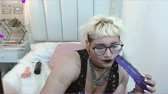 Chat XXX en directo de Echypyon_