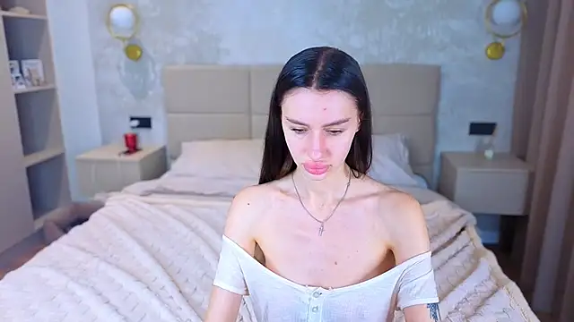 צ'אט XXX בשידור חי של Snow_WhiteeeX