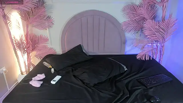 Maddybenson 现场XXX聊天