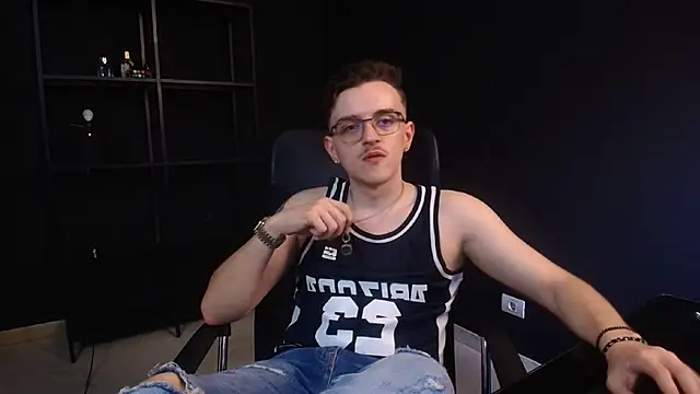 Chat XXX en directo de FelixStarkk