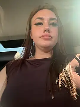 Chat +18 de KiraSunshine ao vivo