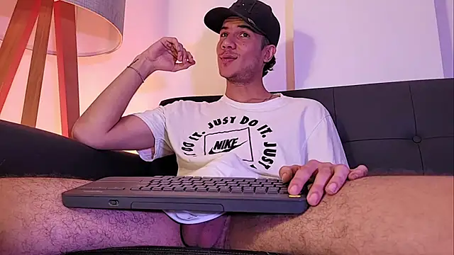 Derek_stud_ Live XXX-chat