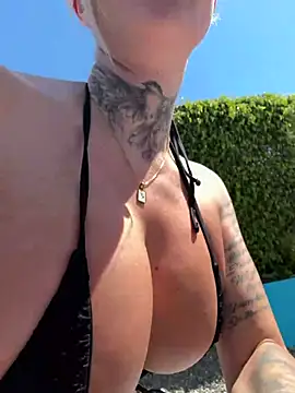 Chat +18 de Sophi_Spice ao vivo