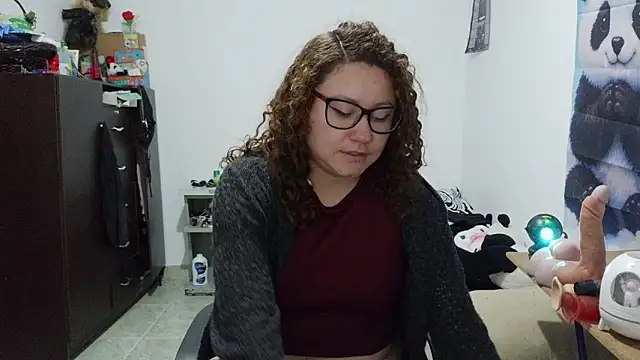 Chatroom XXX en direct de curly_greeneyed