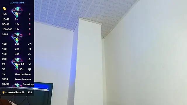hotboyluxe 在線直播表演