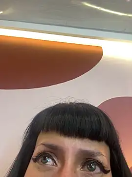 Valkiriia_wiine Webcamshow