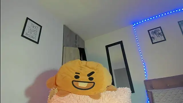 عرض كام exotis_tiahara777
