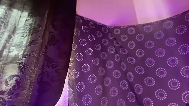 Guyst049 Webcam-Show