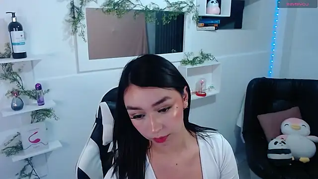 Ariel_Laurentt Adlı Modelin Canlı XXX Sohbeti