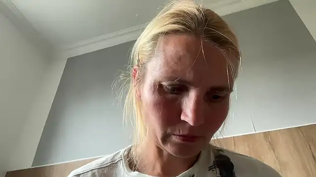 s-te-fan-in Webbikameraesitys
