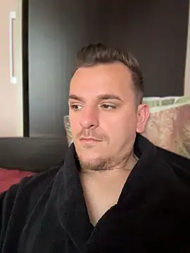 Huge_cock22cm Webcam show