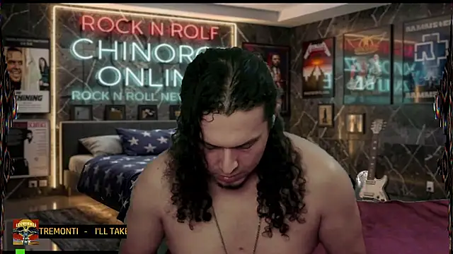 chino_roz Chat XXX in diretta