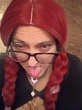 sissytrapdolly24's Live XXX Chat