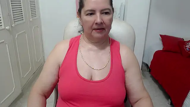 leonela_69 即時 XXX 聊天