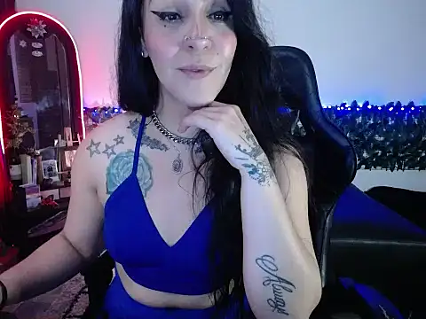 Anastasiabasst__ élő XXX-chatje