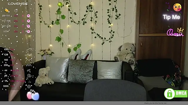 Chat +18 de Alicia_love00 ao vivo
