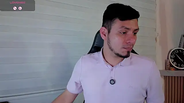 Show modela Rick_Adams na web-kameri