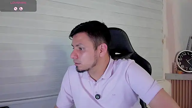 Chat XXX en directo de Rick_Adams